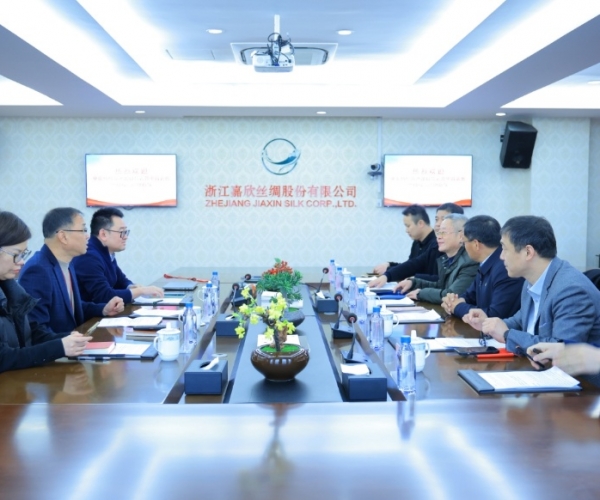 中國(guó)紡織品進(jìn)出口商會(huì)曹甲昌會(huì)長(zhǎng)一行來(lái)訪(fǎng)調(diào)研 深入調(diào)研外貿(mào)走勢(shì)，攜手探尋前行新徑